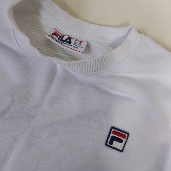 Fila White Crewneck Sweatshirt XL Striped Cuffs Classic Logo Pullover Top - Picture 1 of 6